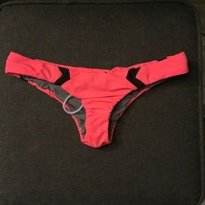 Jolyn Glenn Bottoms sz: M